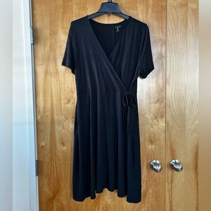 Amazon Essentials Black Midi Wrap Dress